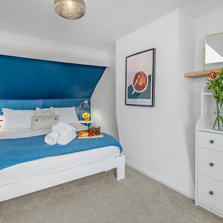 Adventure House - Whitby Villa Екстериор снимка