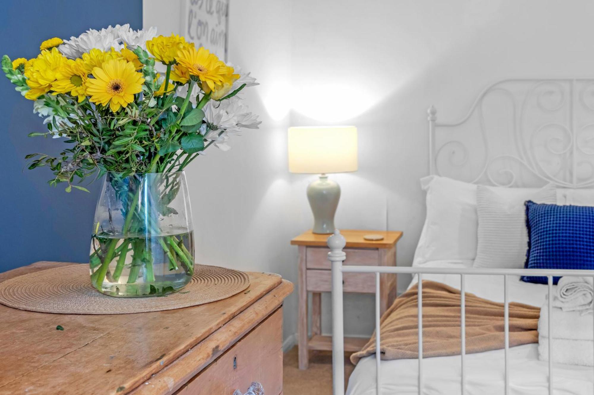 Adventure House - Whitby Villa Екстериор снимка