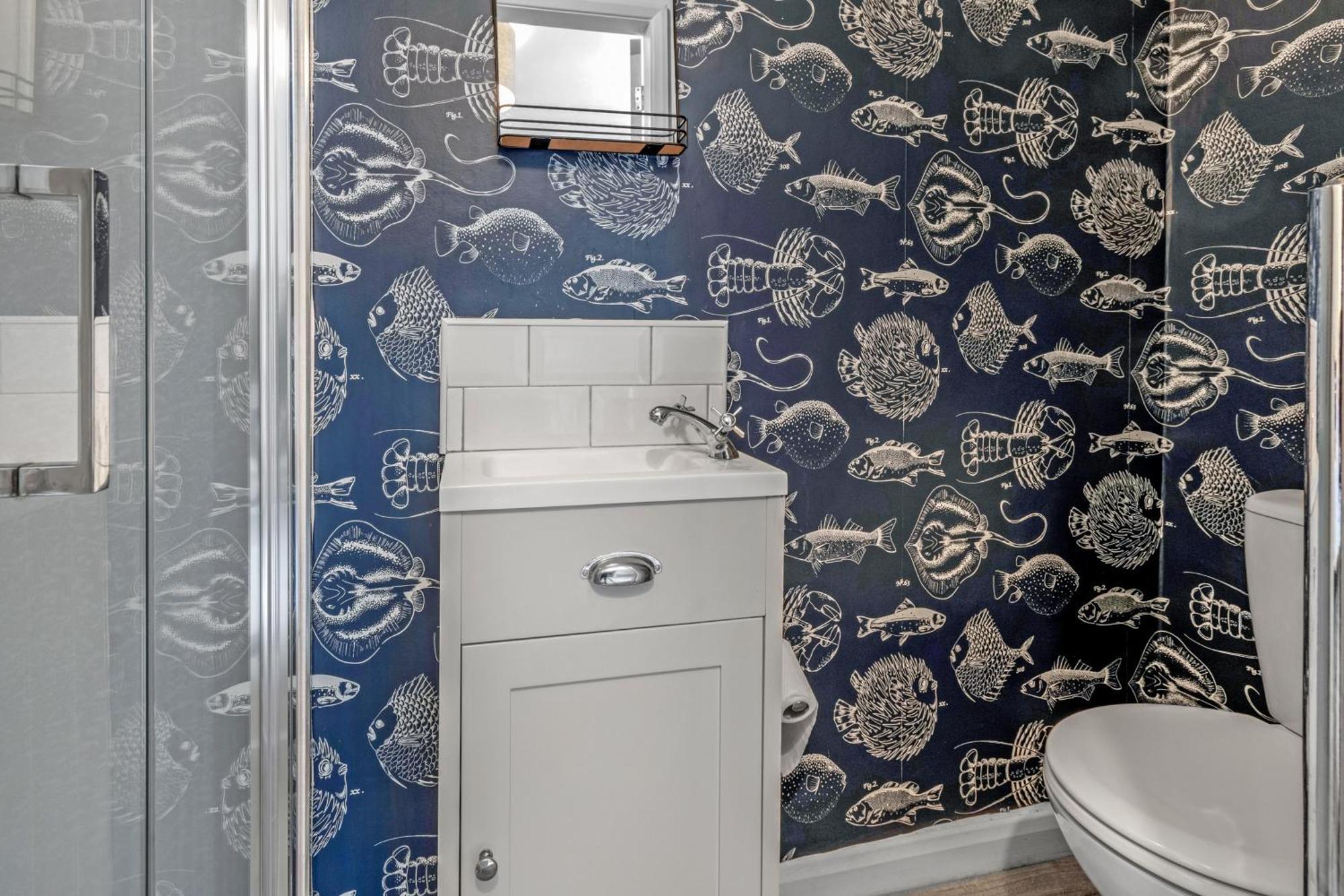Adventure House - Whitby Villa Екстериор снимка